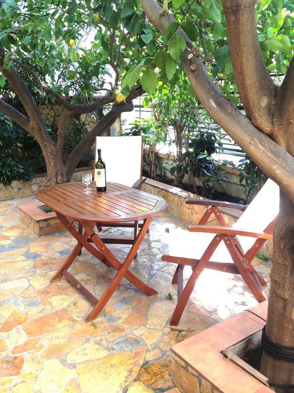 Mytilíni Magnolia Residence מראה חיצוני תמונה